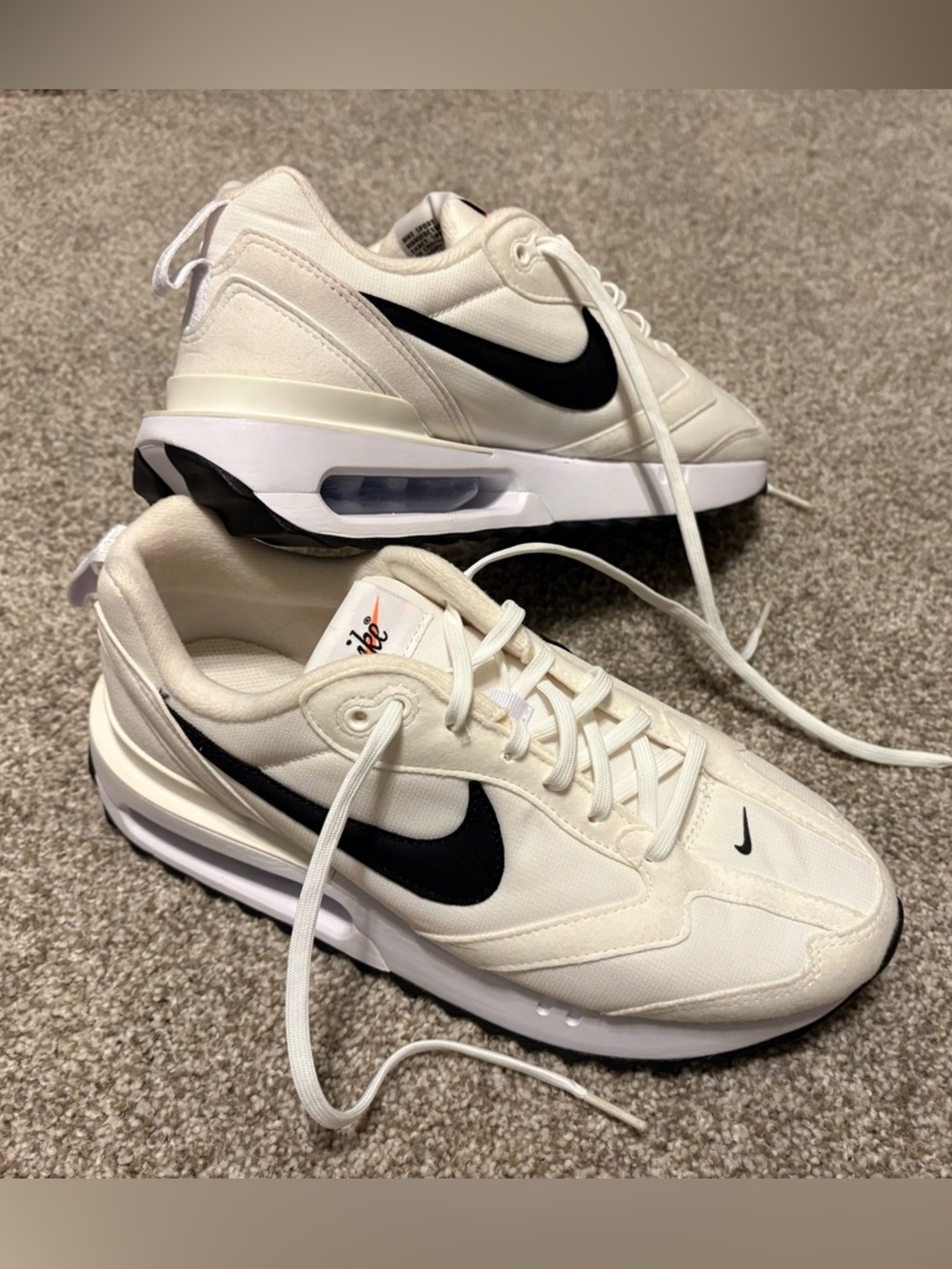 Nike Air Max Dawn ladies sneakers size 8.5